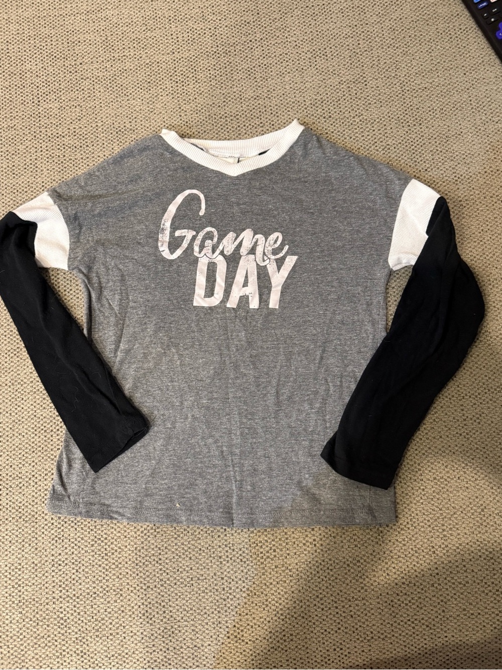 Daytrip Gray Sweatshirt with White Trim